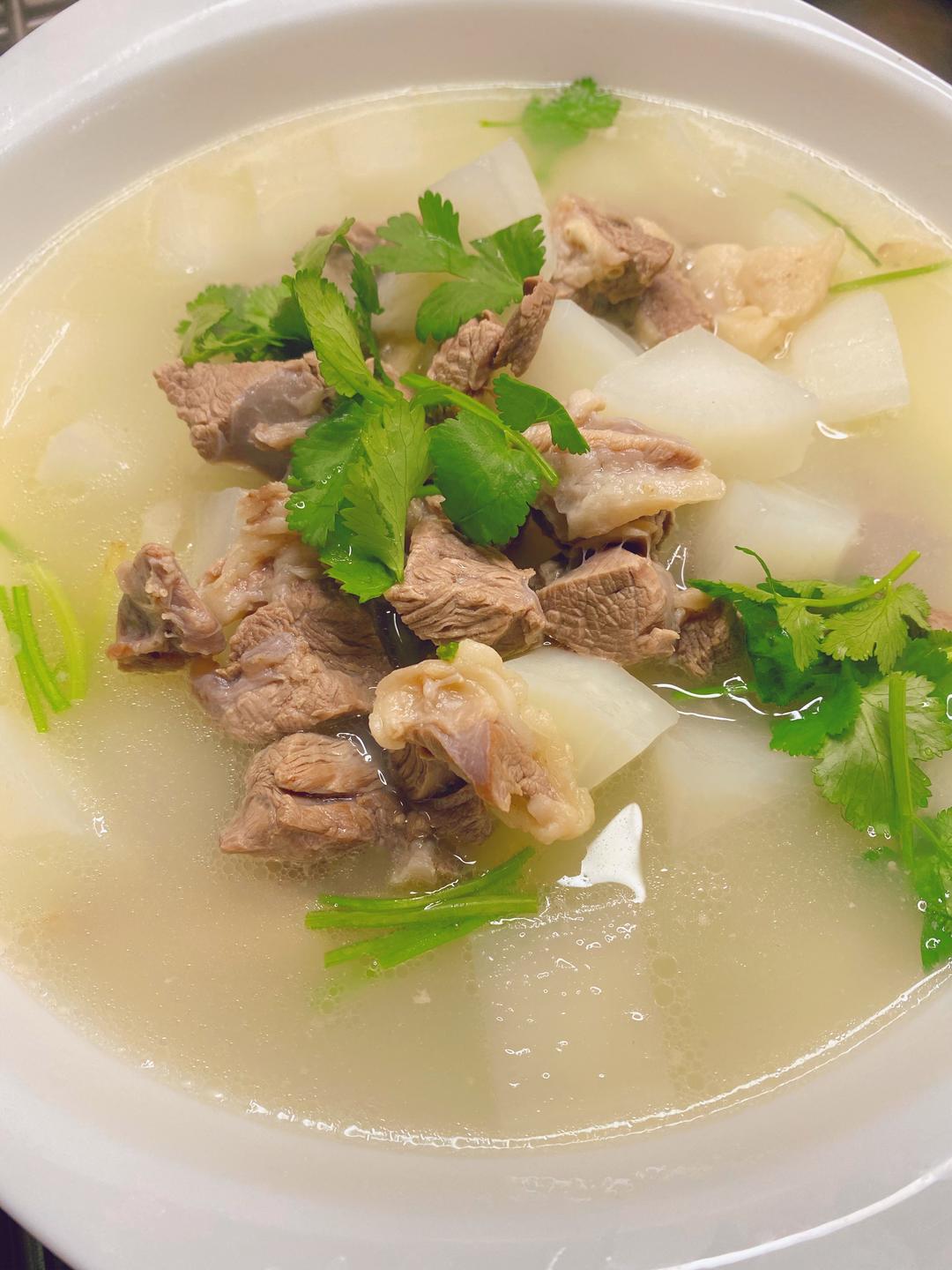 羊肉萝卜汤的做法