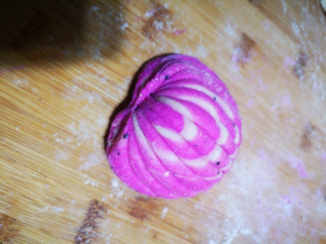 太斑斓贝壳豆沙包