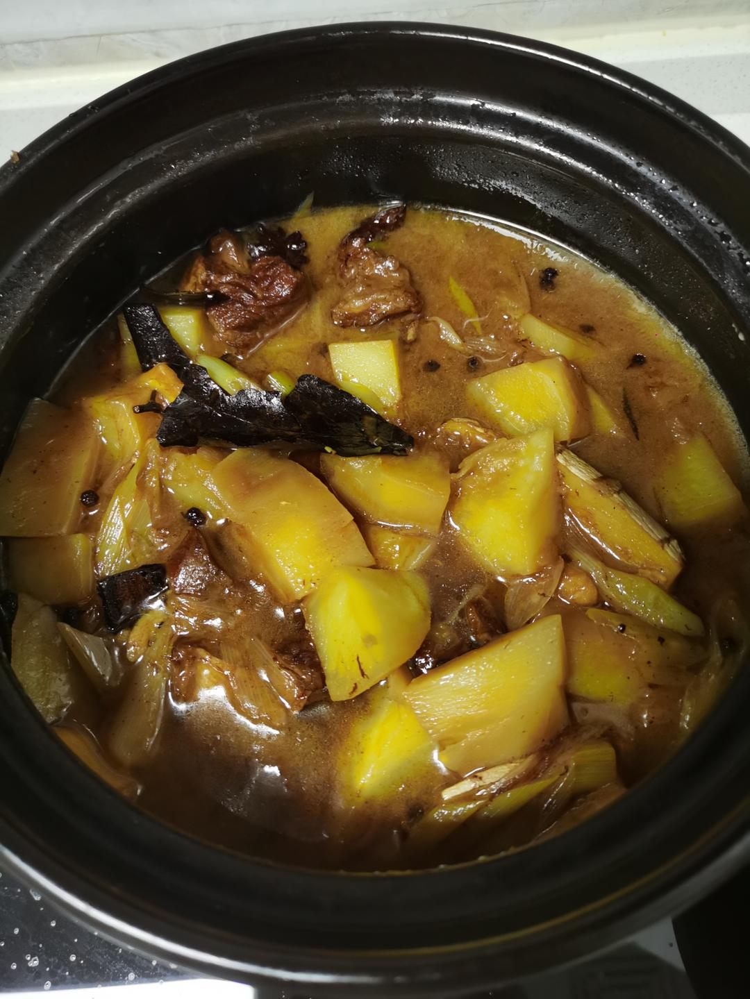 土豆炖牛肉-家常好吃快手！