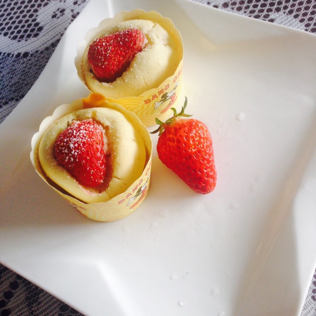 一整颗草莓の马芬