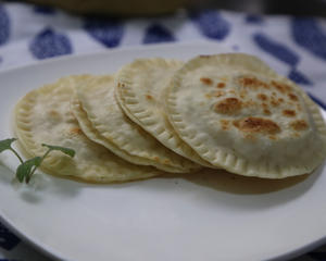 快手早餐.香蕉馅饼（市售饺子皮）的做法 步骤8