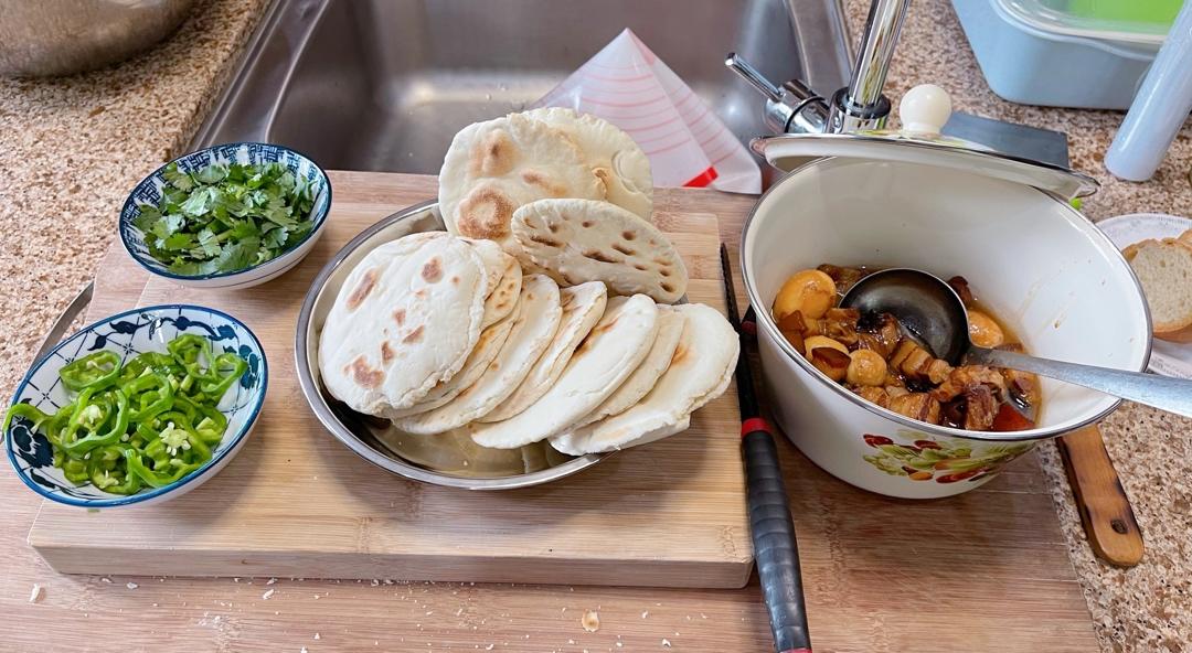 肉夹馍(白吉馍的制作)