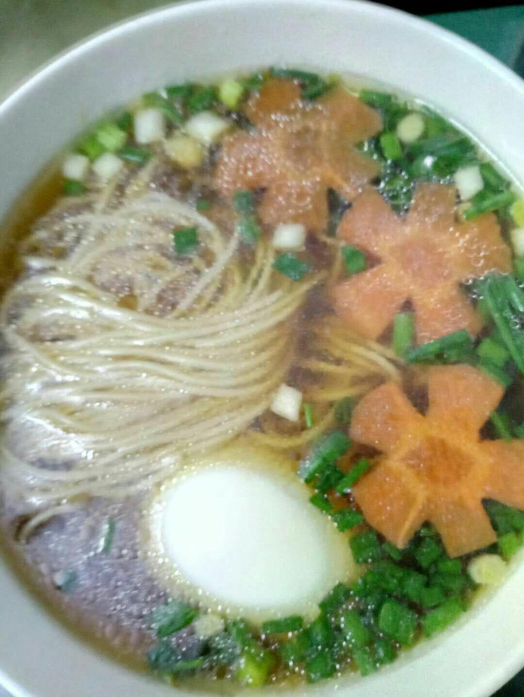 一碗酸汤面