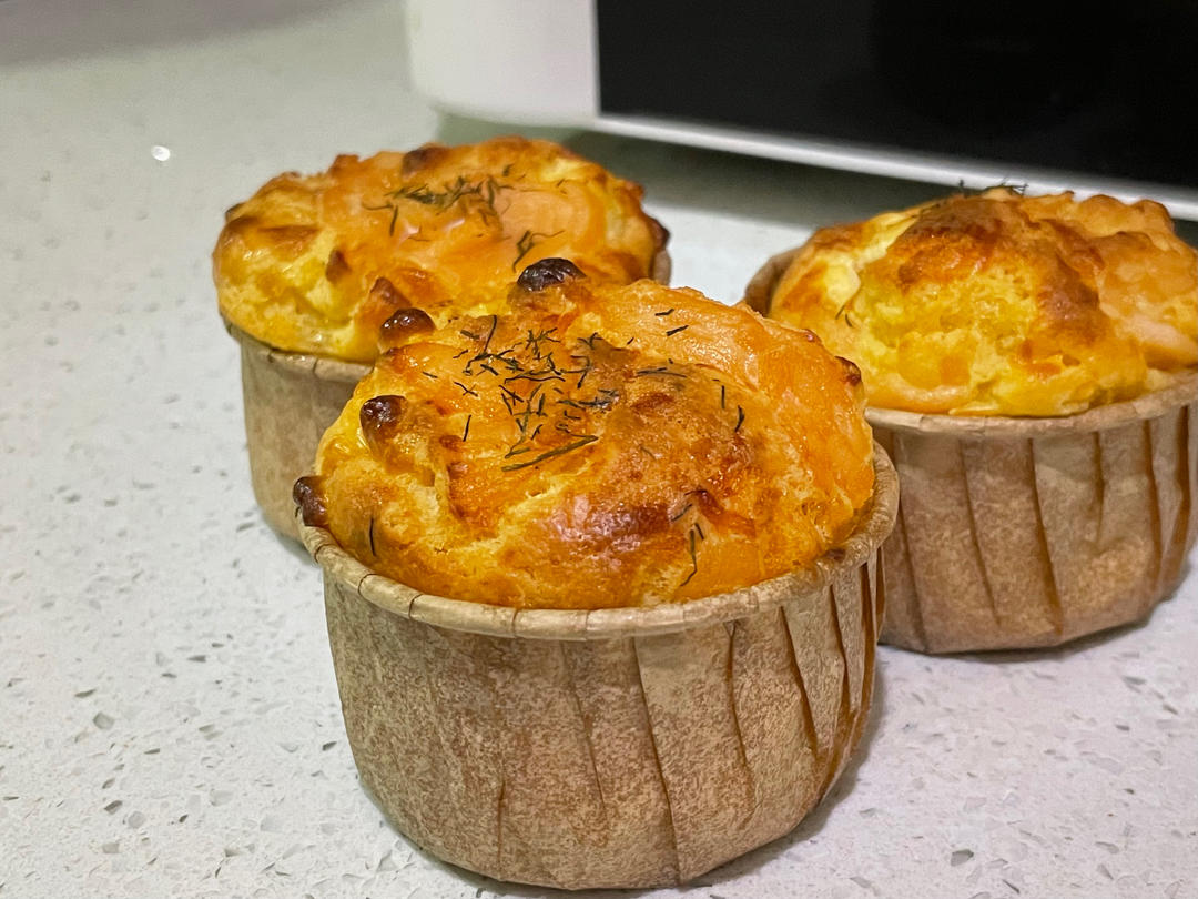 烟熏三文鱼&杂锦乳酪杯子蛋糕