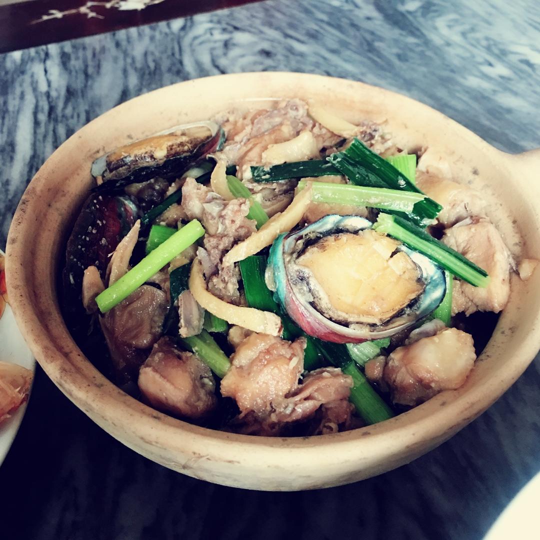 鲍鱼鸡煲