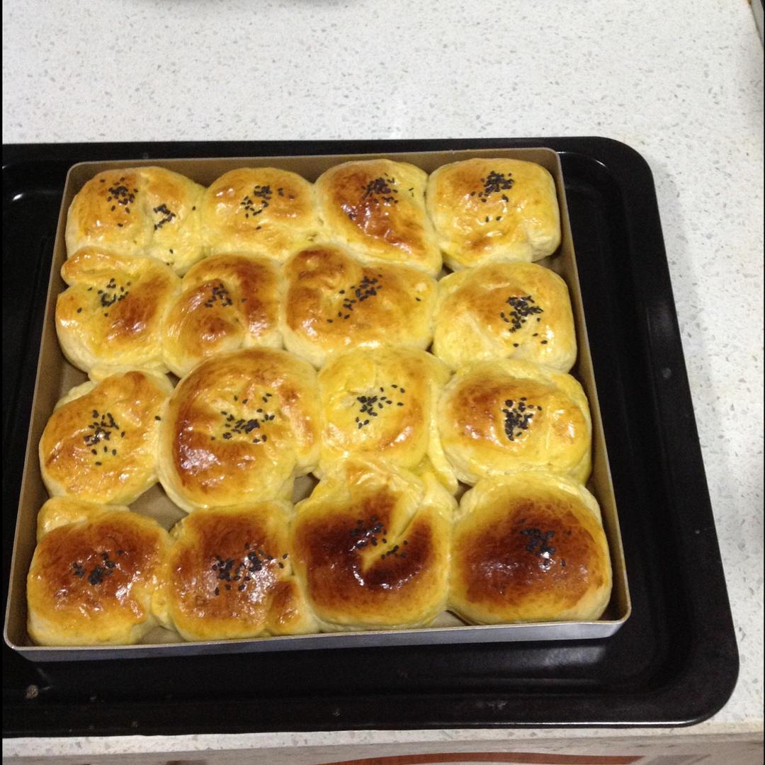 大人小孩都爱不释口的【蜂蜜牛奶小餐包】