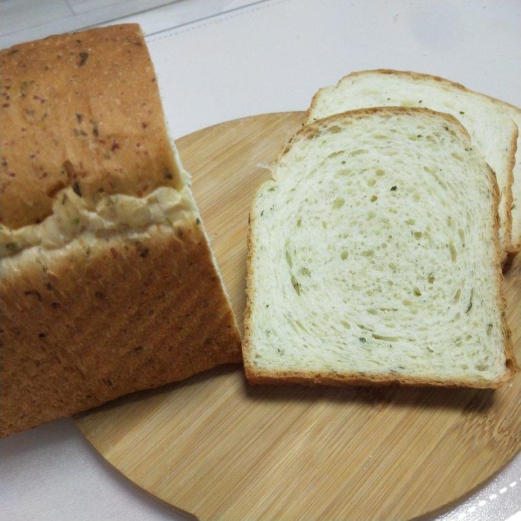 有着灵魂香气的香葱芝士吐司