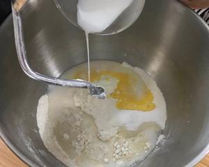 厨师机柔软牛奶小餐包的做法 步骤3