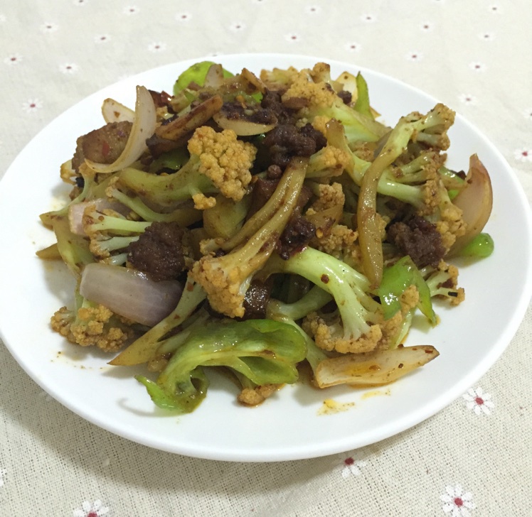 老丁的私房菜-干锅花菜