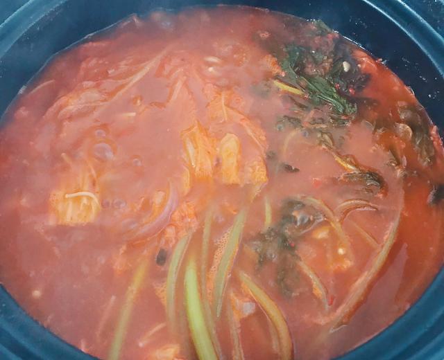 泡菜脊骨汤的做法