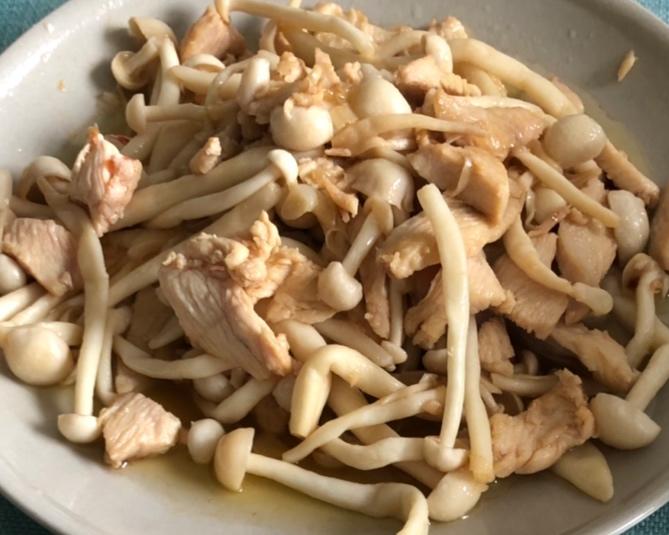白玉菇炒鸡胸肉
