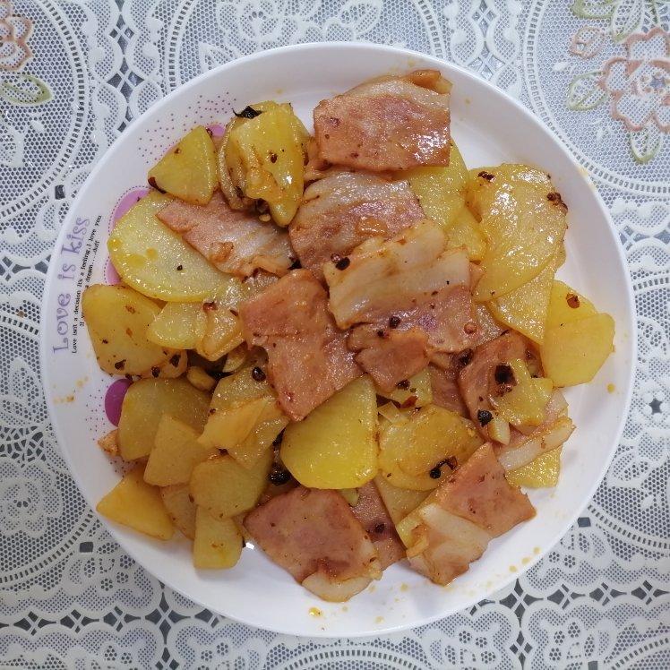 ㊙️好吃到多吃一碗饭的👍🏻［孜然培根土豆片］