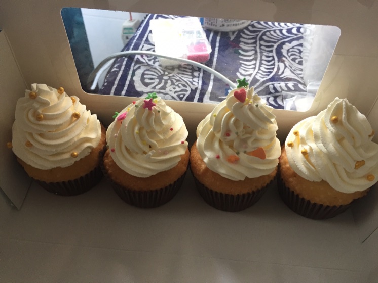 彩虹杯子蛋糕cupcake~