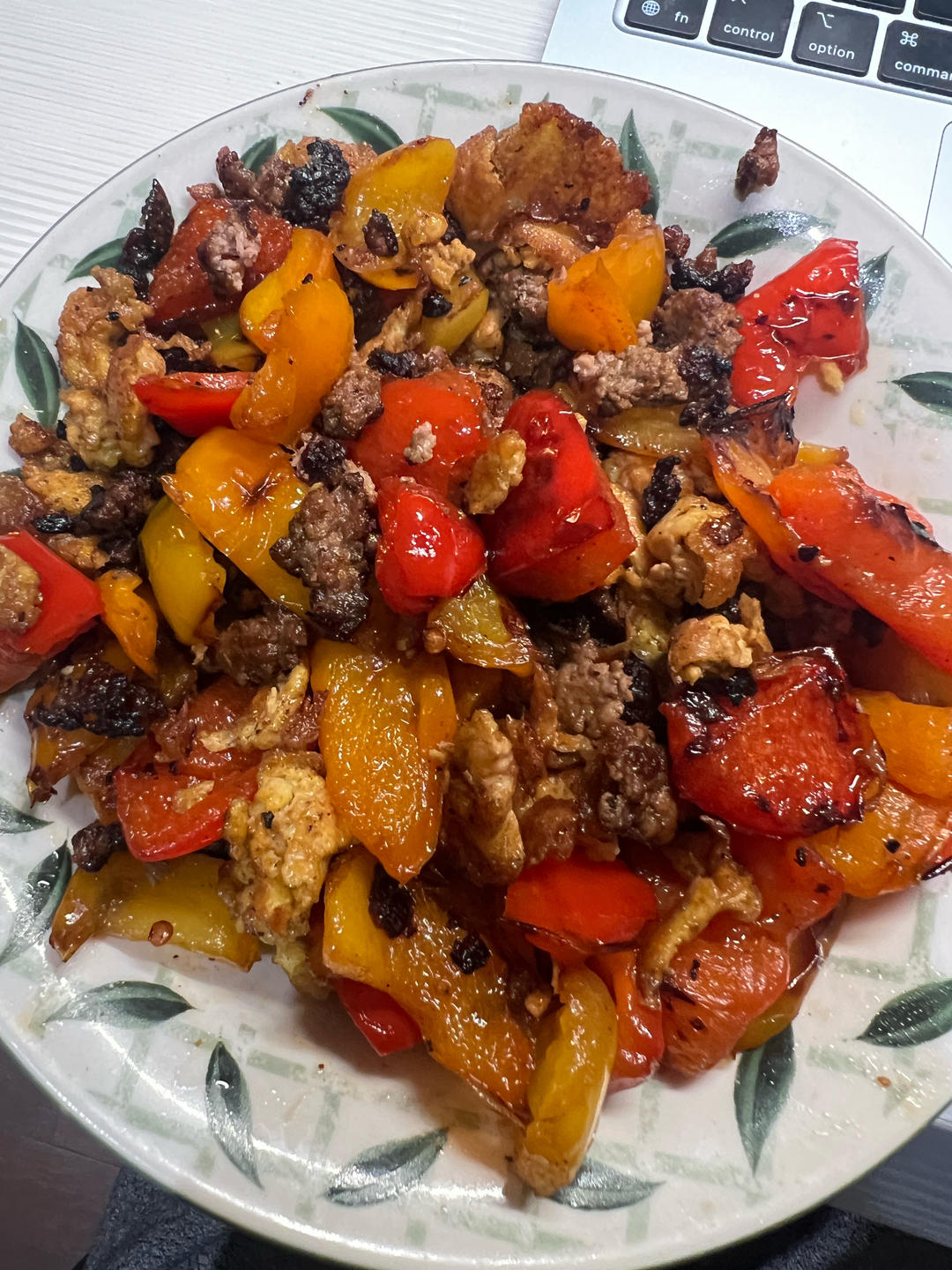 肉末炒茄子彩椒