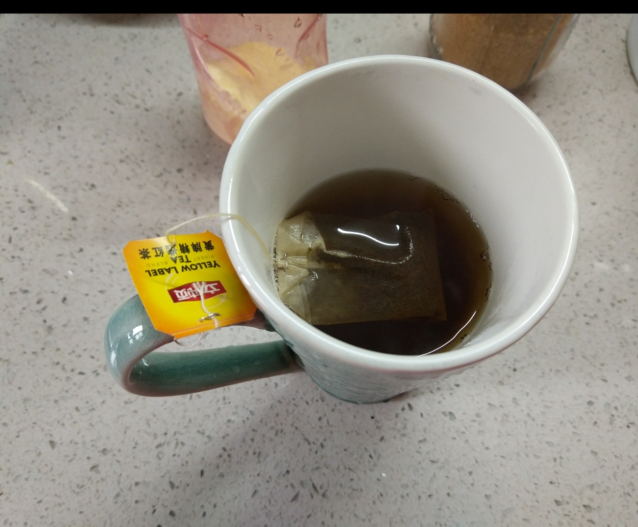 简单制作奶茶的做法 步骤2