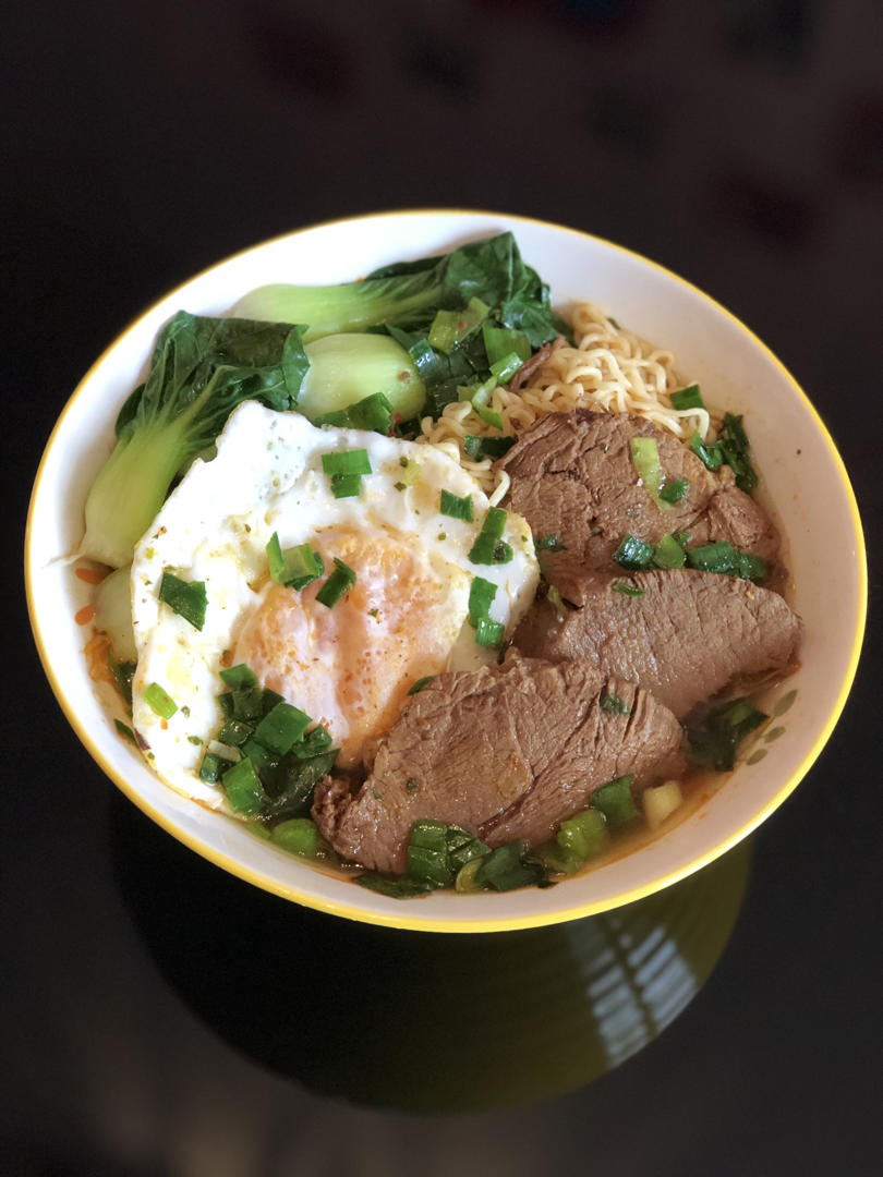 自制秒杀餐馆的香辣牛肉面