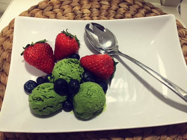 无需搅拌也无冰渣的抹茶冰淇淋