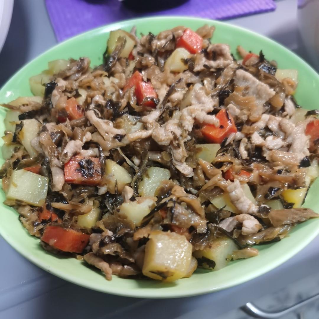 连吃三大碗饭的外婆菜炒肉来咯！