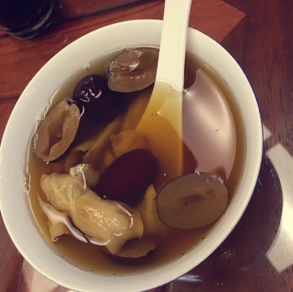 花胶银耳糖水