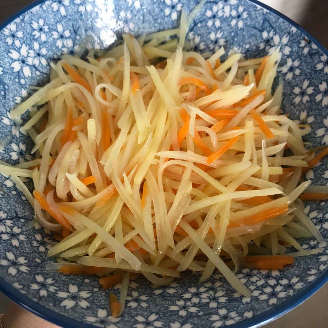凉拌土豆丝