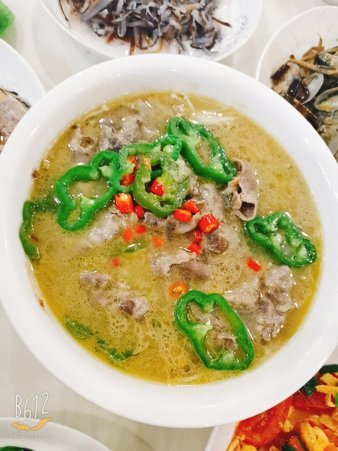 酸汤肥牛