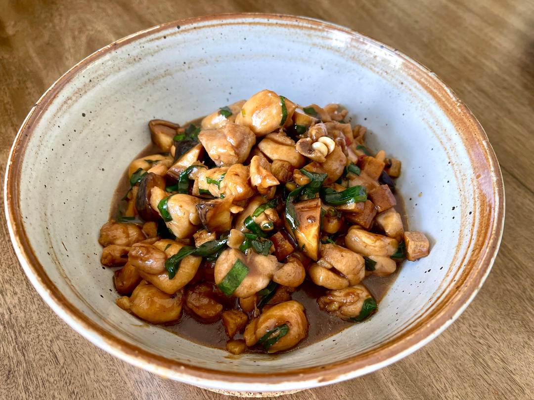 厨师长教你: “宫保鸡丁”的川味正宗做法, 一看就有食欲, 收藏了