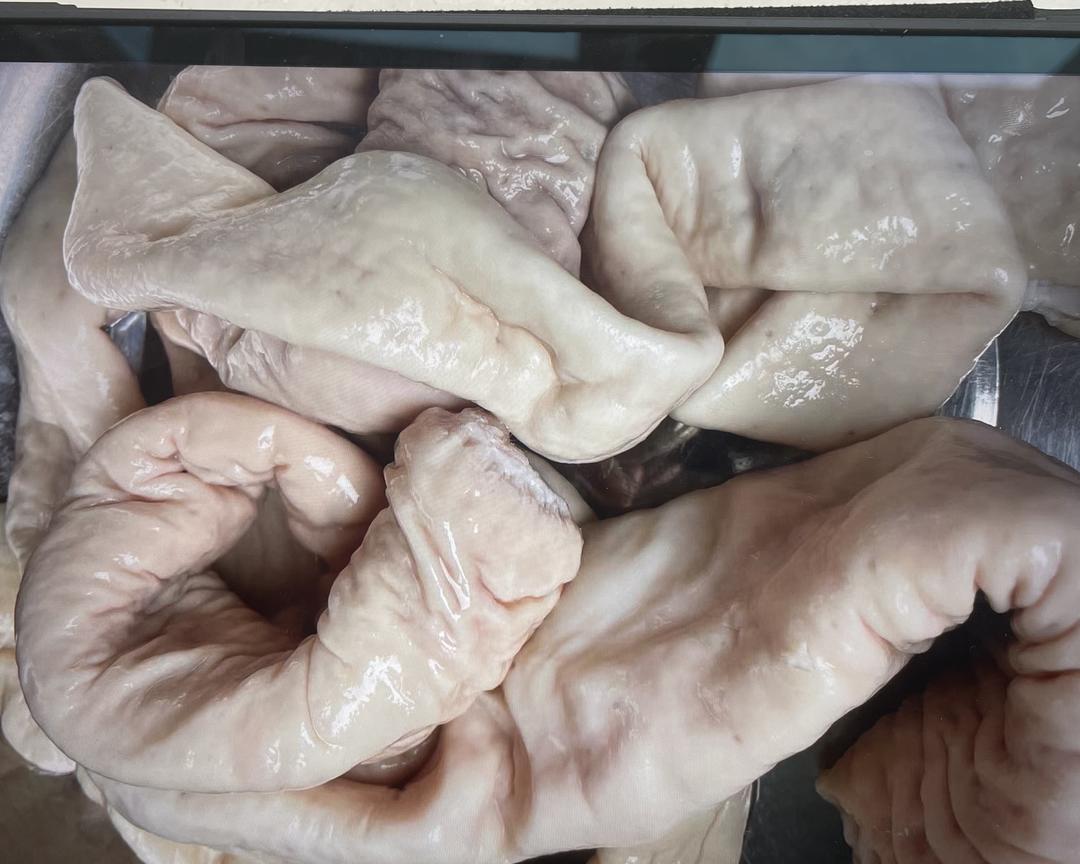 卤肥肠的做法 步骤2