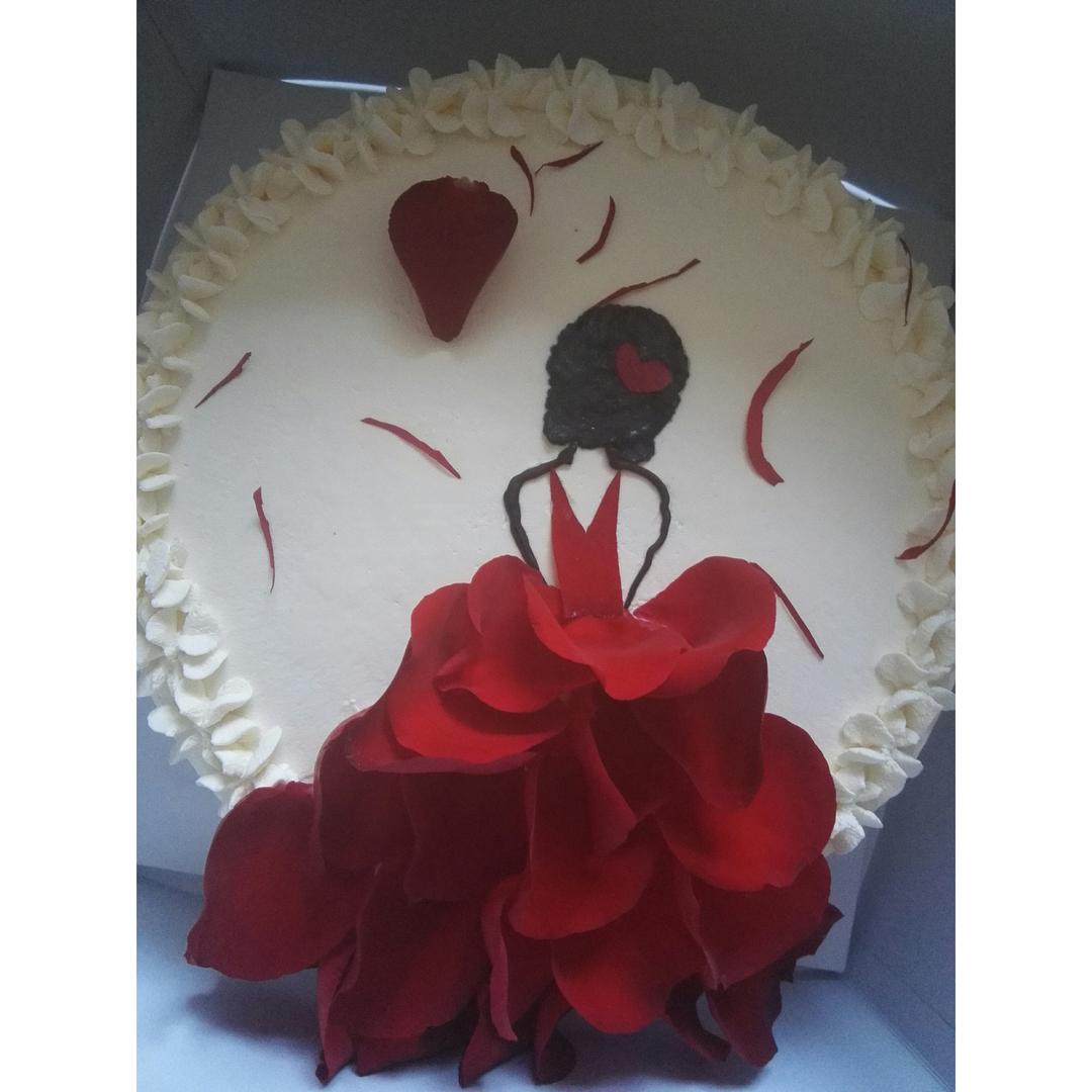 玫瑰花瓣生日蛋糕