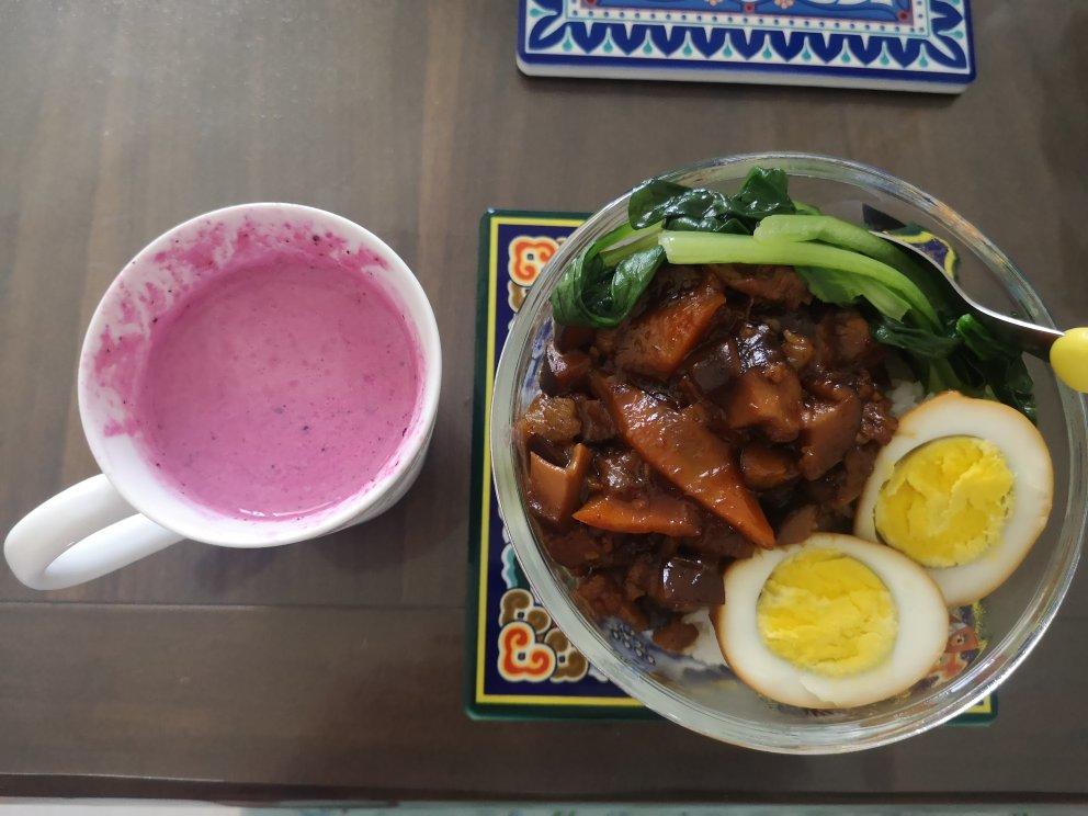 洋葱酥卤肉饭