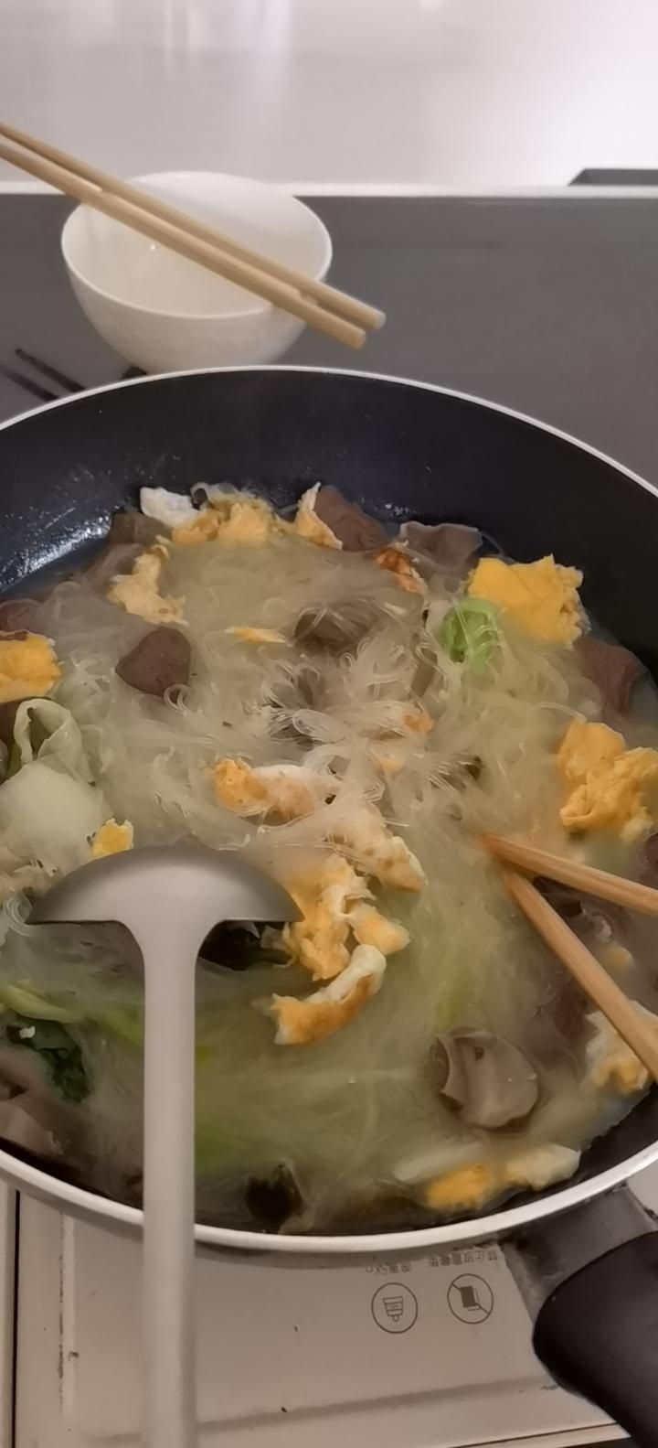 补铁鸭血粉丝汤