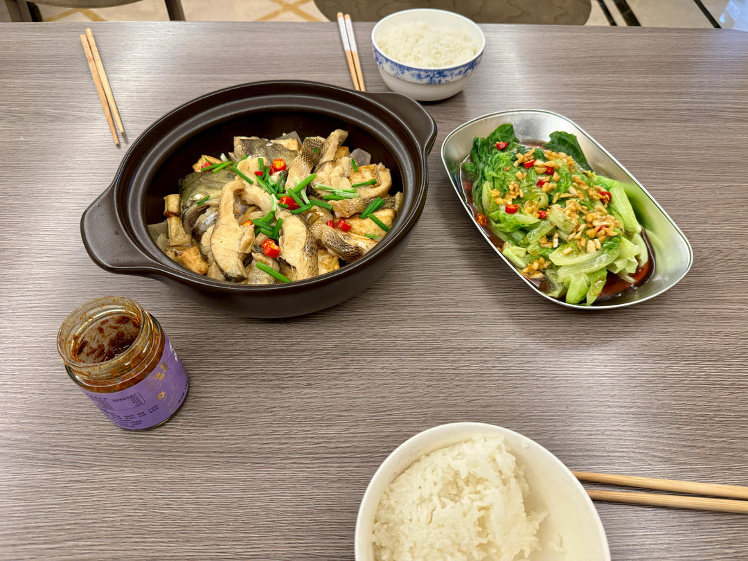 鲜嫩豆腐鲈鱼煲
