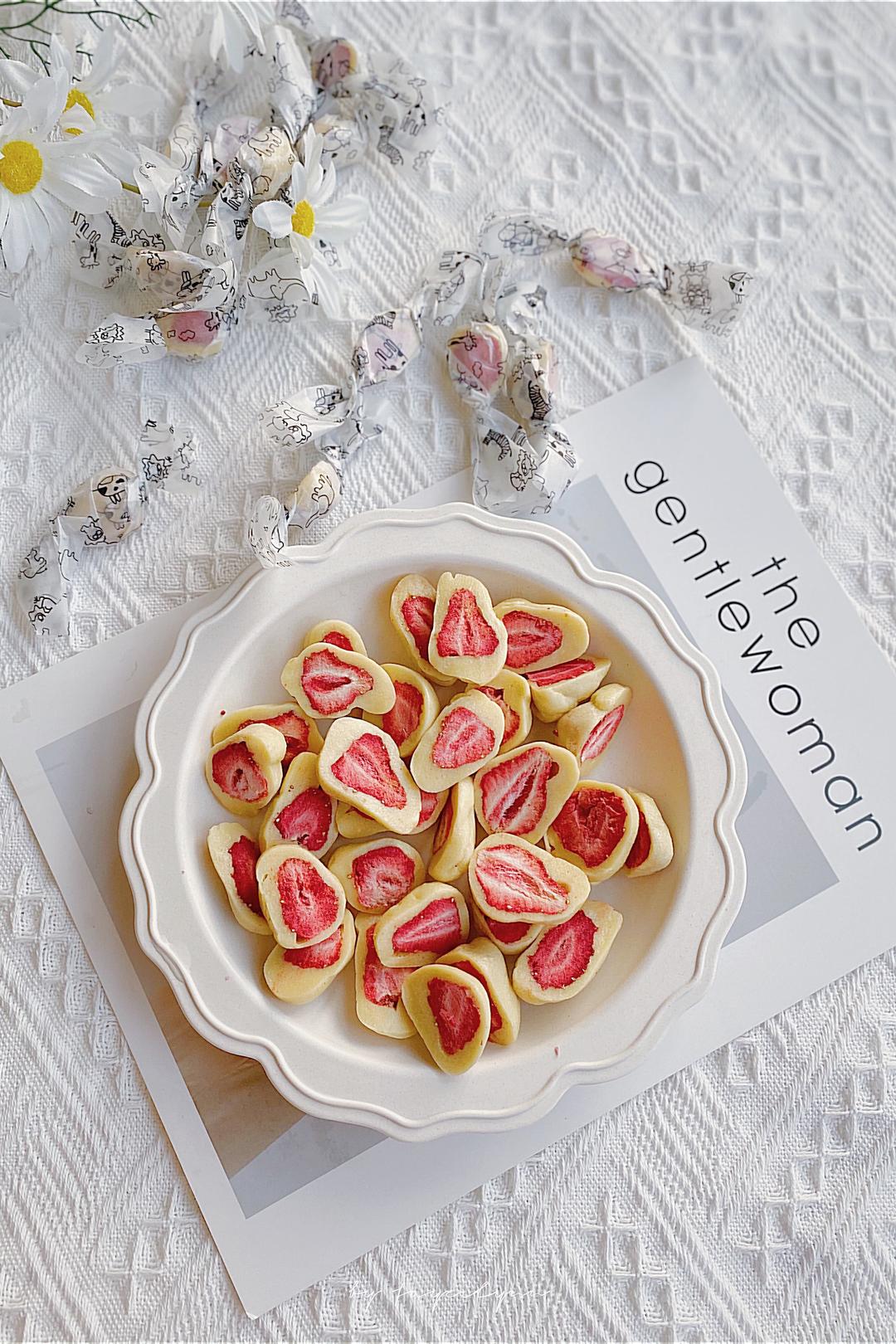 草莓夹心牛轧糖