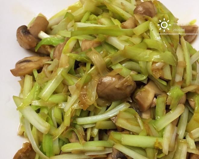 韭黄炒蘑菇简单又下饭的做法