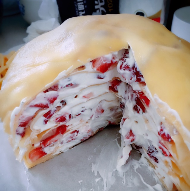 lg528做的草莓千层蛋糕