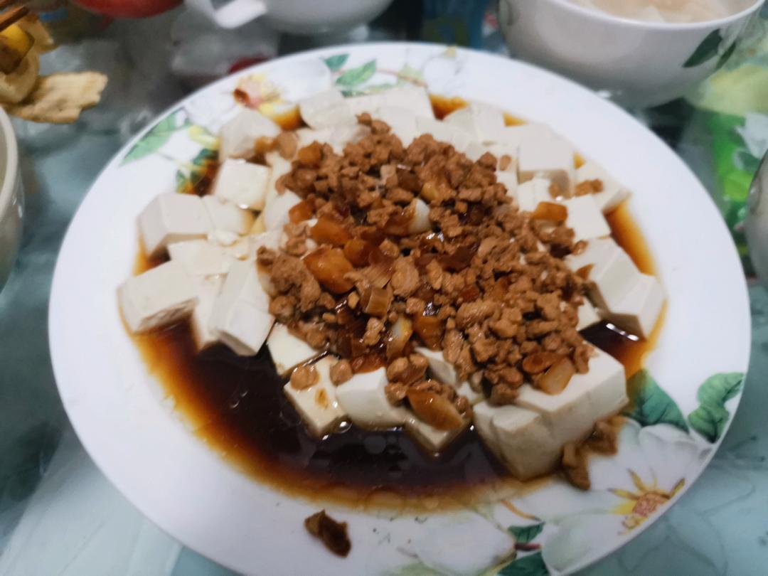 豆腐好吃又简单的做法，鲜嫩多汁，孩子一顿可以多吃1碗饭