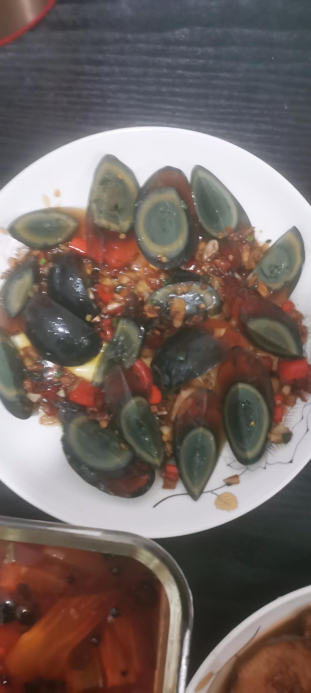 凉拌皮蛋
