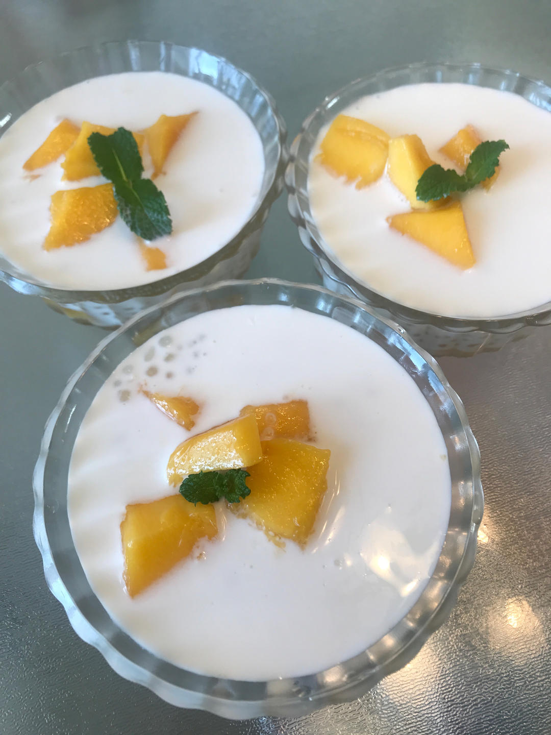 港式甜品——杨枝甘露(芒果西米露)附芒果花切法