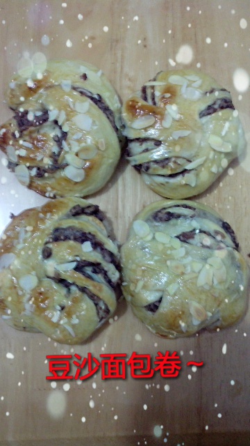 豆沙卷面包