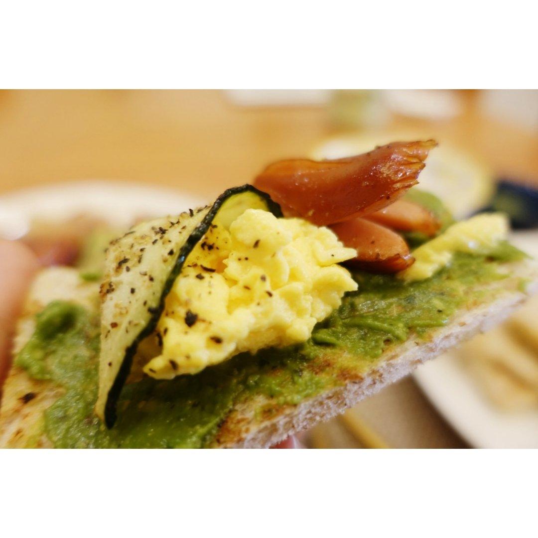 美式炒蛋 scrambled eggs
