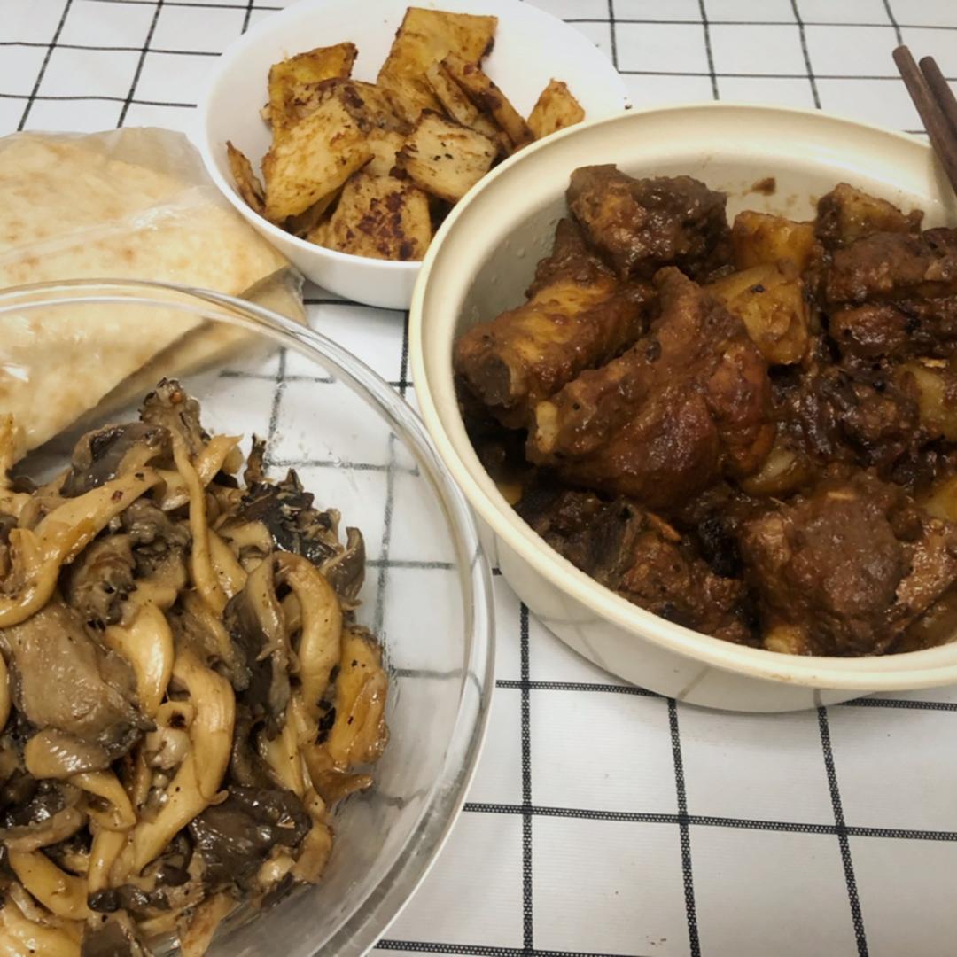 土豆炖排骨