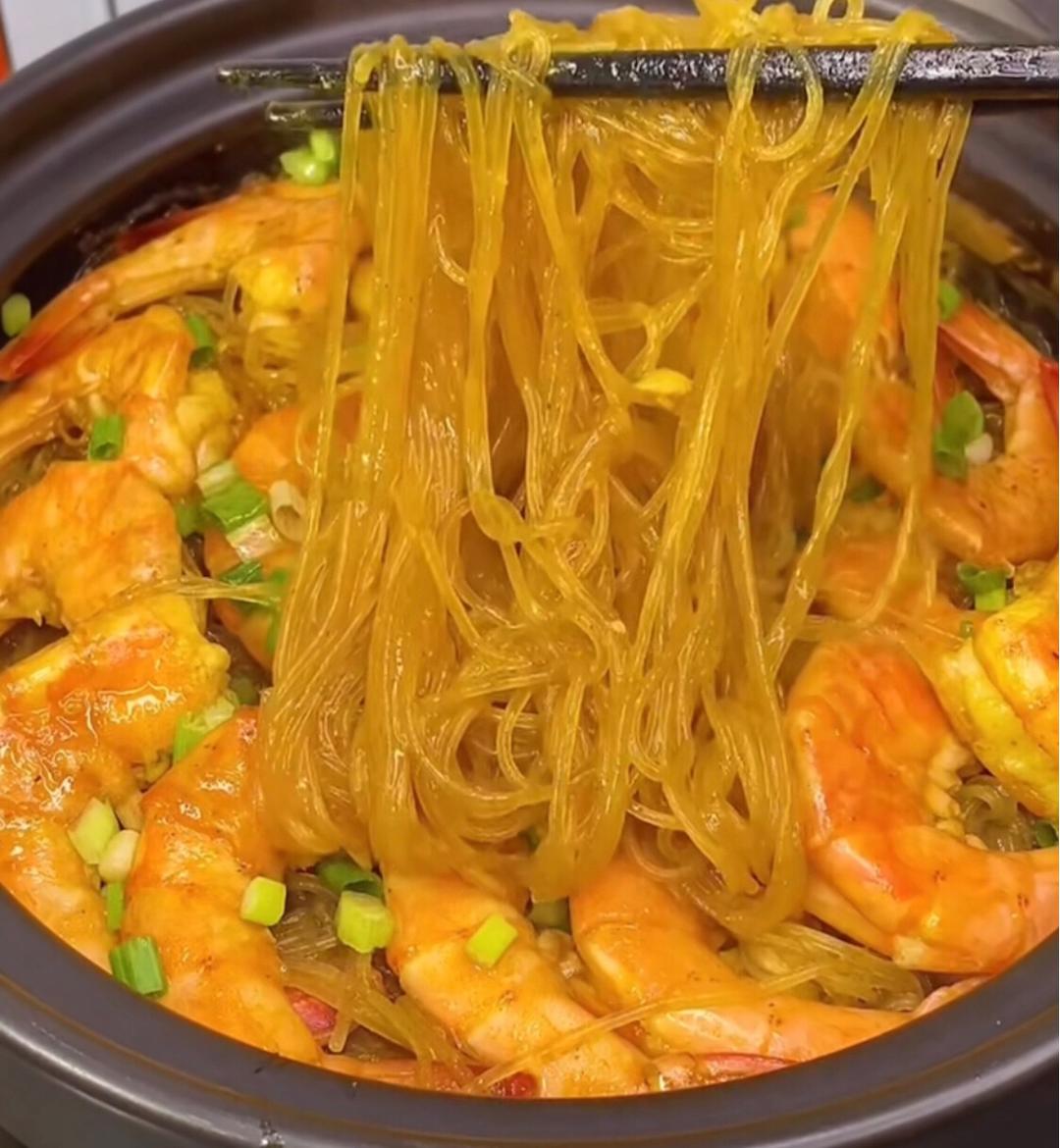 咖喱粉丝虾煲的做法