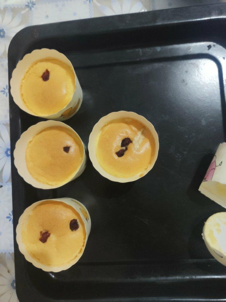 小白普通面粉纸杯蛋糕一次成功