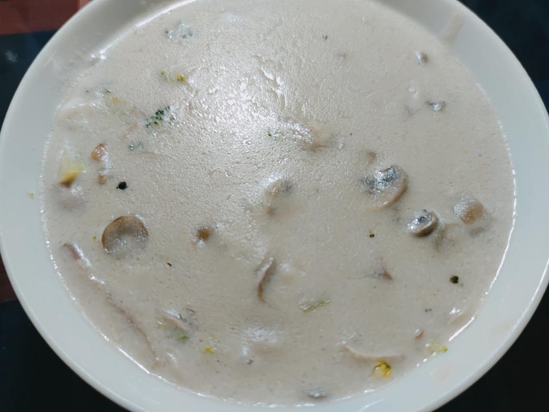 低脂奶油蘑菇炖菜（无需奶油和黄油）