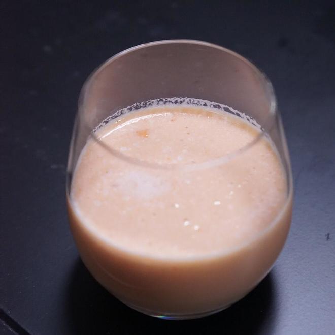 破壁机实验室——超浓郁的丰胸木瓜牛奶的做法