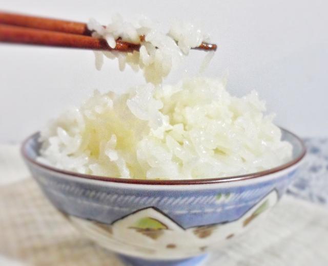 贵财家好吃的白米饭的做法