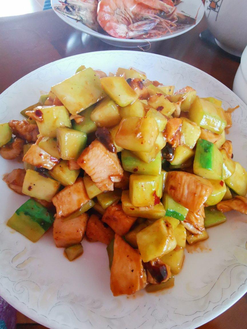 好吃不胖‼️低脂低热量 超简单青瓜炒鸡胸肉