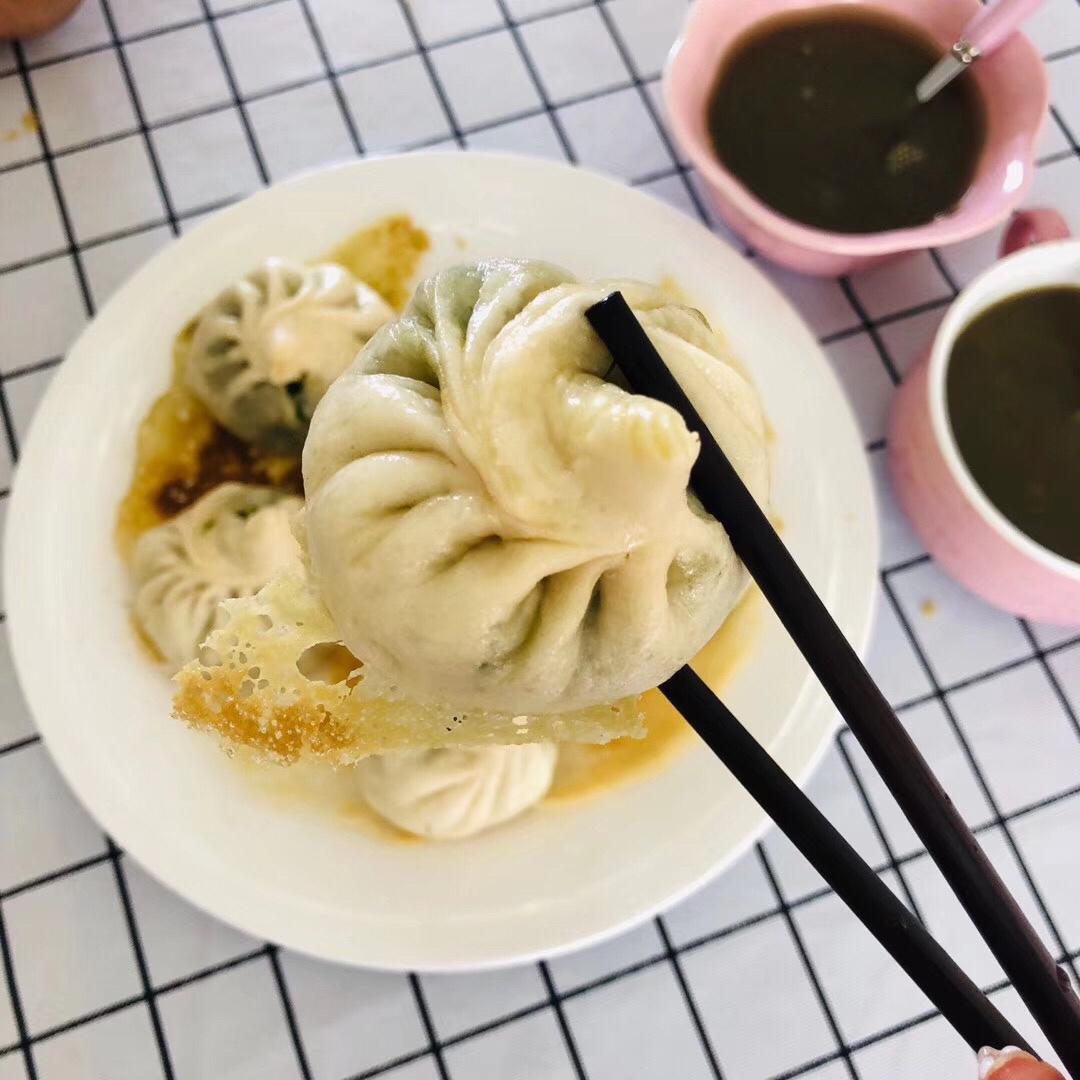 茴香鸡蛋水煎包