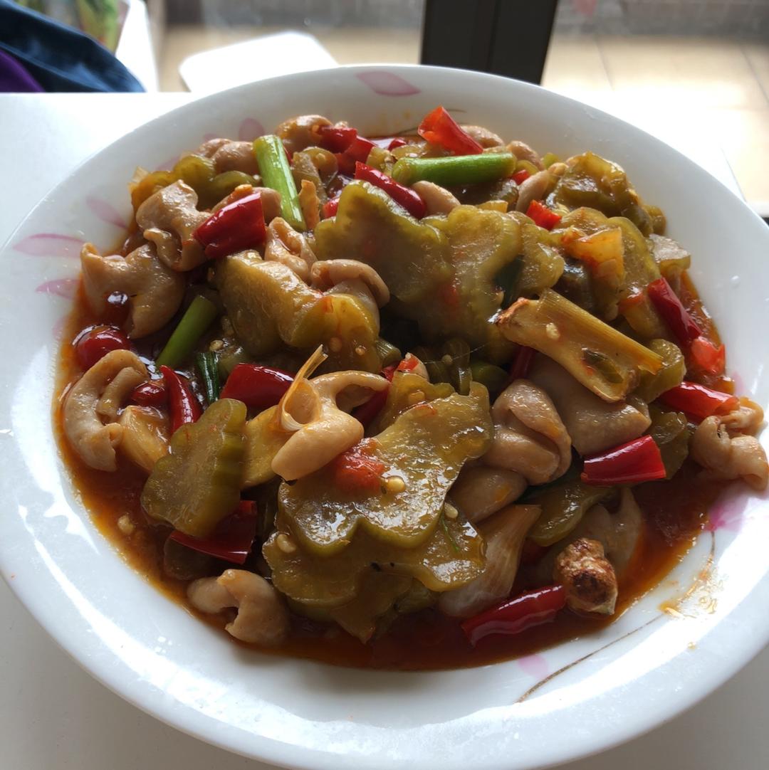 酸菜炒大肠（附超详细大肠清洗步骤）