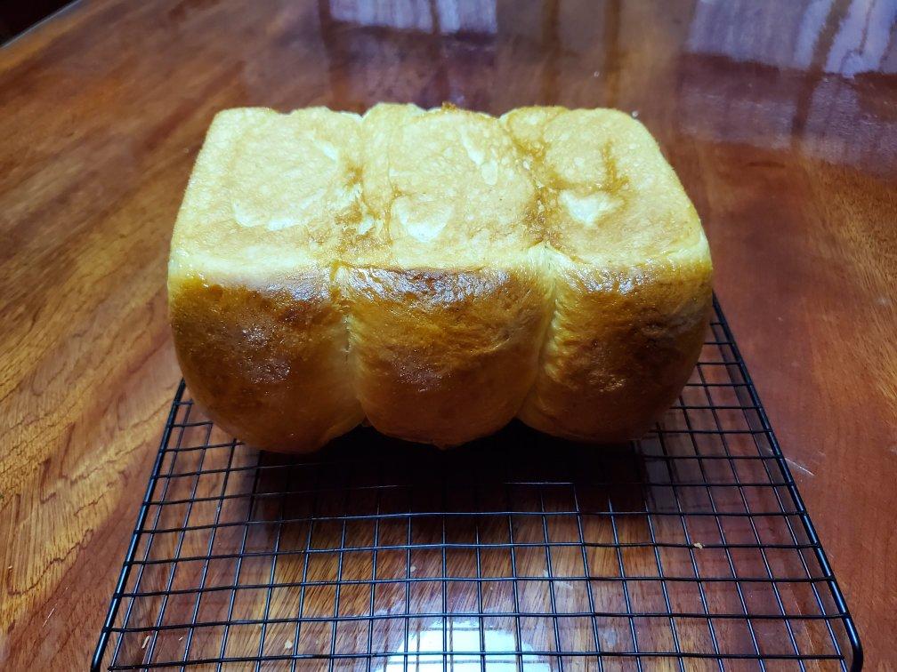 招牌【布里欧修皇冠吐司】