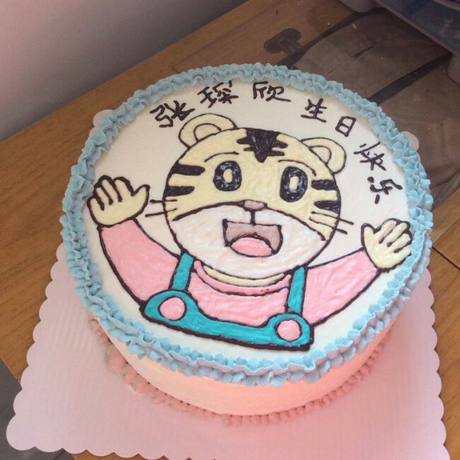 奶油水果装饰蛋糕